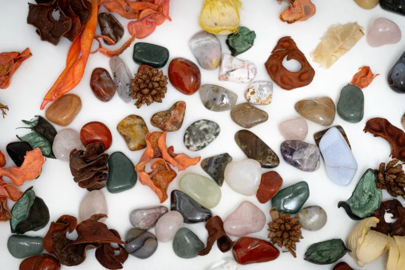 Combining mineral complexes with vitamins and supplements