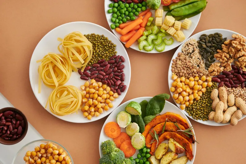 Roheline vegan smuuti kaussi koos seemnetega