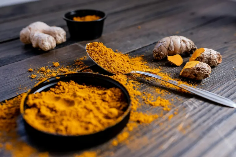 Turmeric root and curcumin capsules — natural anti-inflammatory supplement